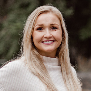 Dr Jennifer Brehove